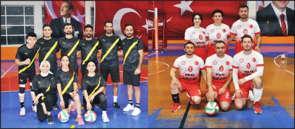 Bulanık’ta Cumhuriyet’in 100.Kuruluş Yılı ‘Kurumlar Arası Voleybol Turnuvası’ başladı